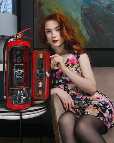 FireBar™ Minibar w kształcie gaśnicy