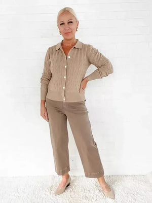Brązowy
