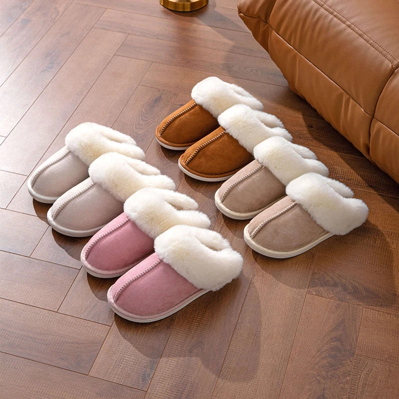 SnugStep™ Pluszowe kapcie domowe
