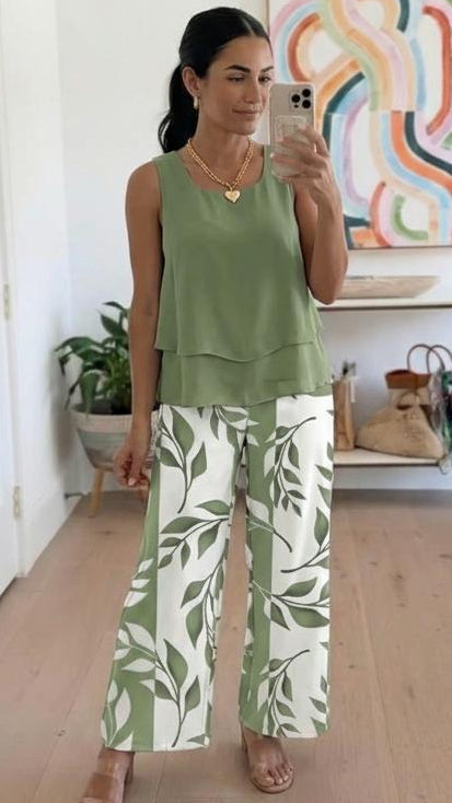 Elena Bertozzi Effortless Printed Matching Set - content image highlighting printed fabric and silhouette
