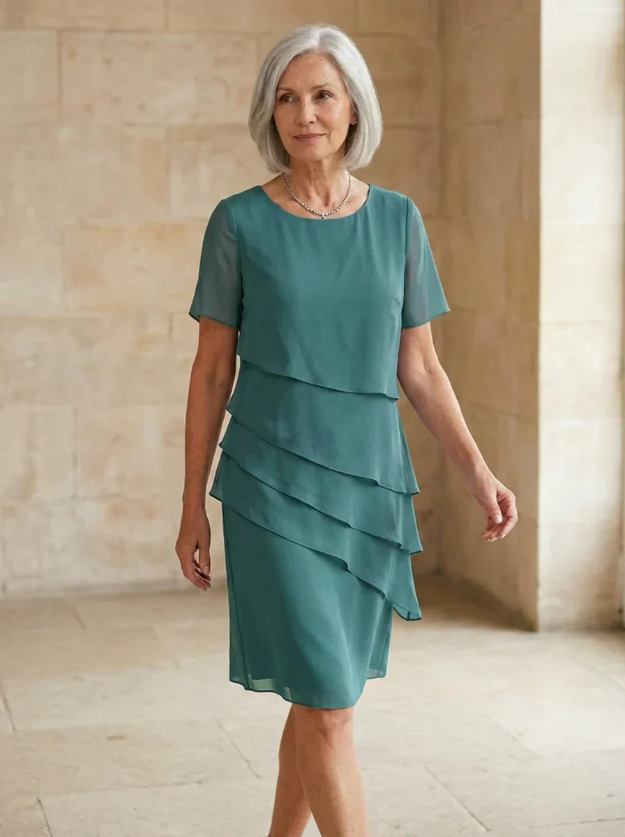 Emiliana Bergonzi™ Elegancka sukienka midi o modelującym kroju
