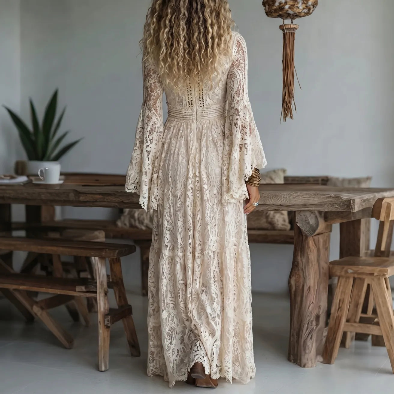 Laura Tafuro™ Elegancka sukienka maxi w kwiaty na ciepłe dni