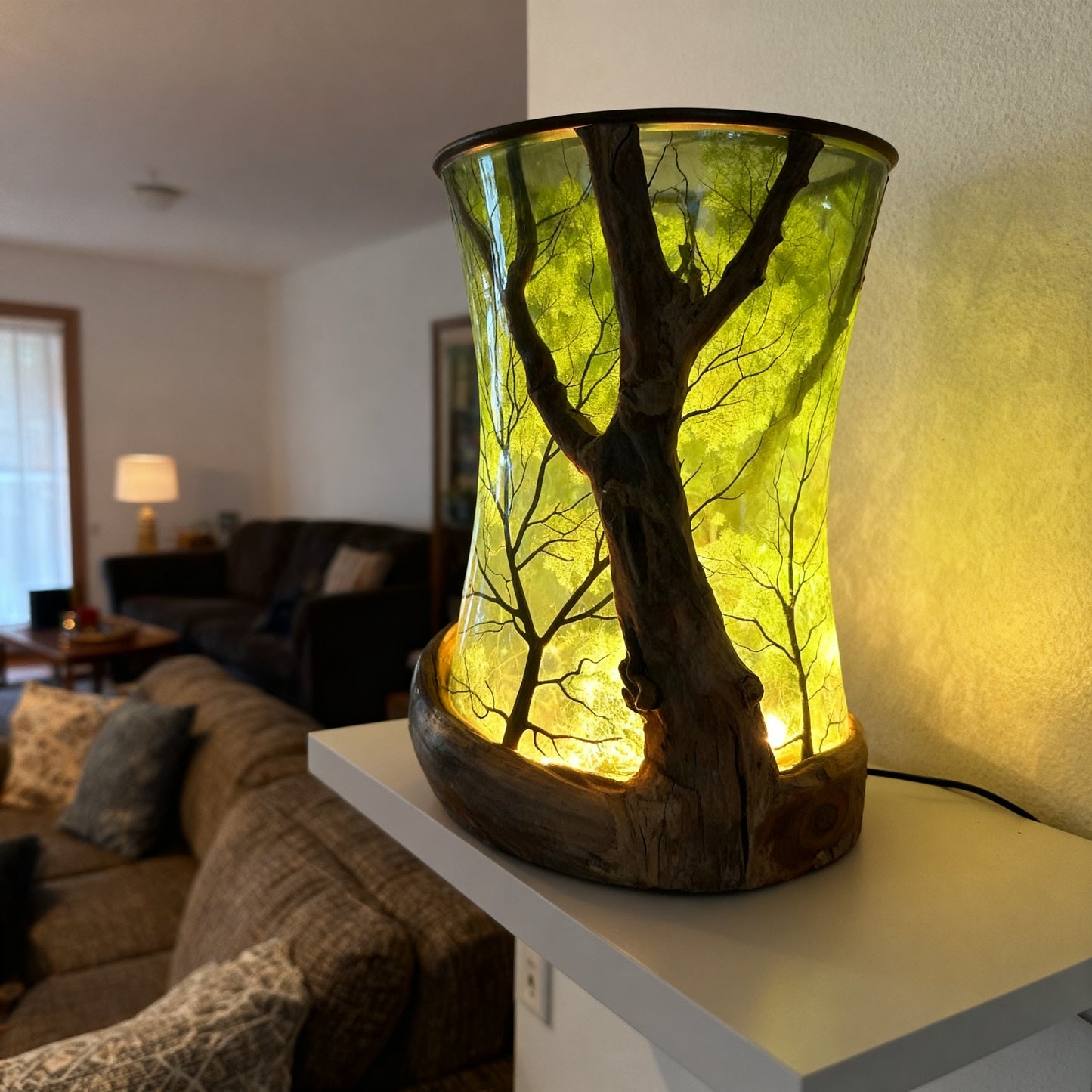 Lumevelle™ Nastrojowa lampa dekoracyjna z motywem zaczarowanego lasu