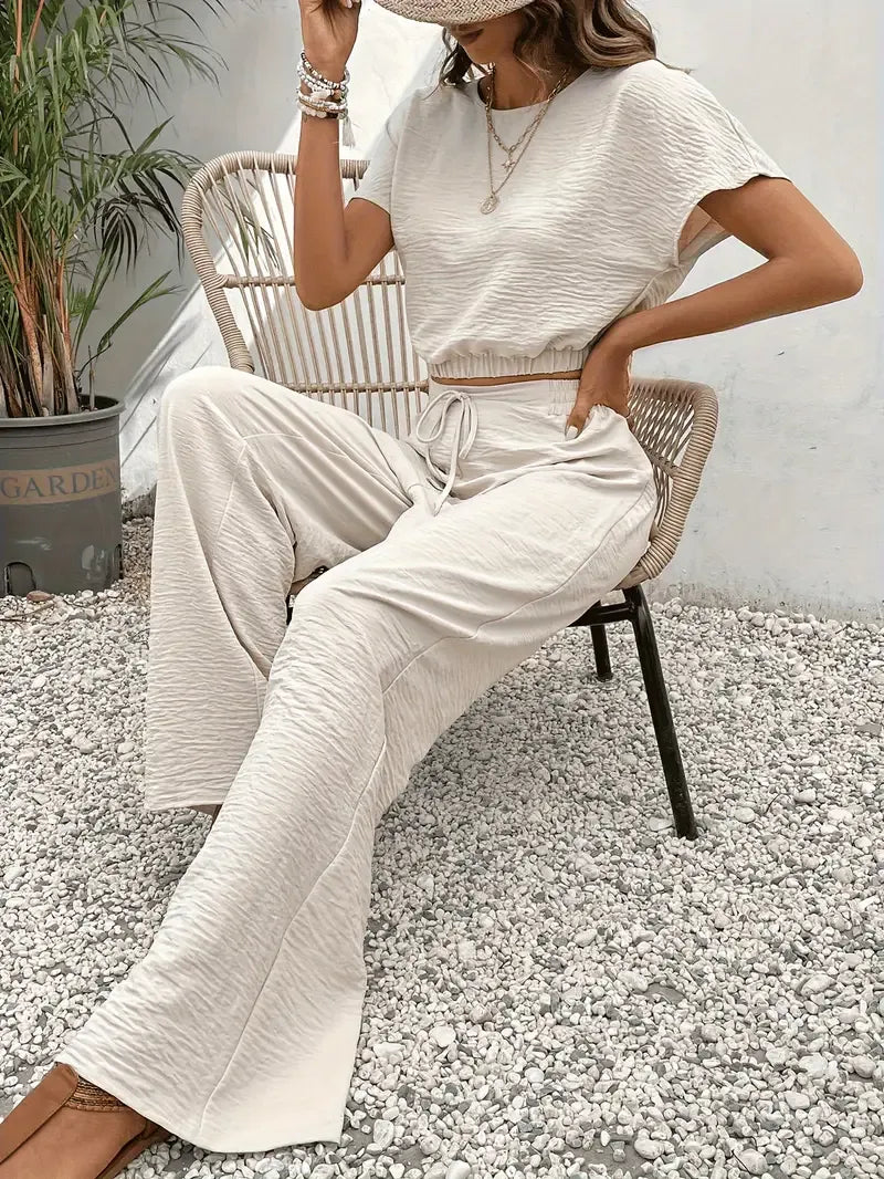 Sofia Ferrari™ Casualowy komplet na co dzień: bluzka typu crop top i długie spodnie
