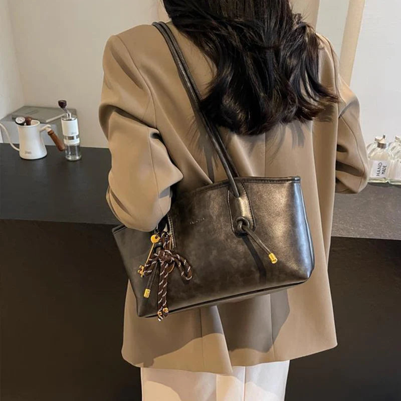 Velour Y2K Vintage Vibe PU Leather Shoulder Bag - alternate color strap detail